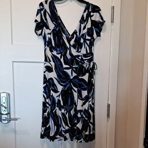 Maggy London Blue and Black Floral Midi Dress